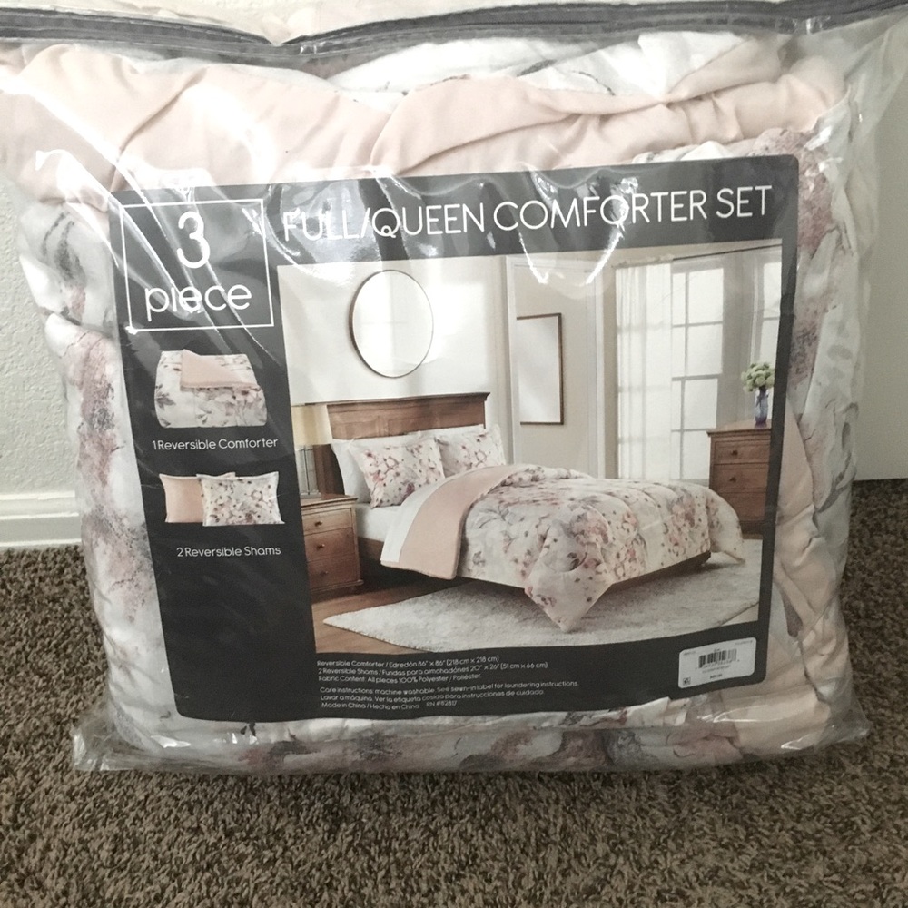 Comforter Queen Bedding 3 piece Pink with flowers